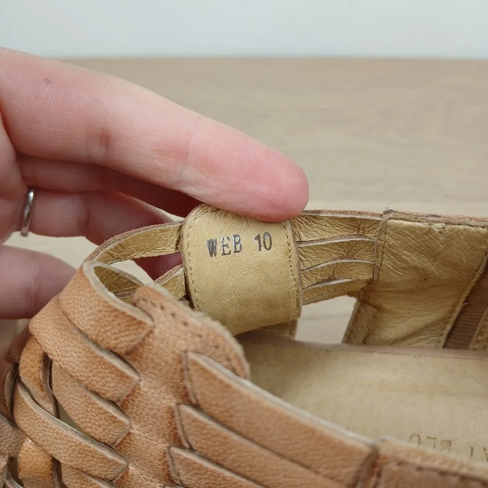 Chocolat Blu Woven Leather Wedge Sandals Womens 10 Tan Cork Platform Braided